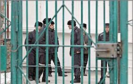 К 21 году и пожизненному лишению свободы приговорили мужчин за убийство двух женщин в Оловяннинском районе