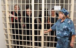 ​Двое братьев из села обматерили полицейских в Краснокаменске, чтобы переночевать в ИВС