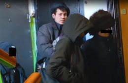 ​Пьяная мать оставила отца с четырьмя детьми в заброшке в Чите в воскресенье. У пары имеется пятый ребенок