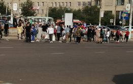 Пьяного водителя, сбившего студентов на вокзале в Чите, поместили в изолятор. Прокуратура взяла расследование дела под свой контроль.
