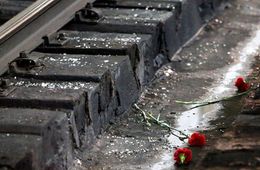Поезд насмерть сбил мужчину в Баде