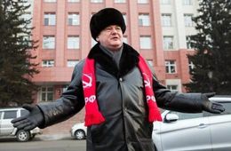 Красная ложь и голая правда