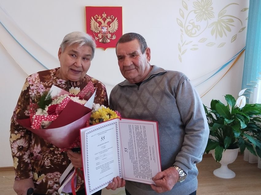 Изумрудную свадьбу отметили в Улетах 