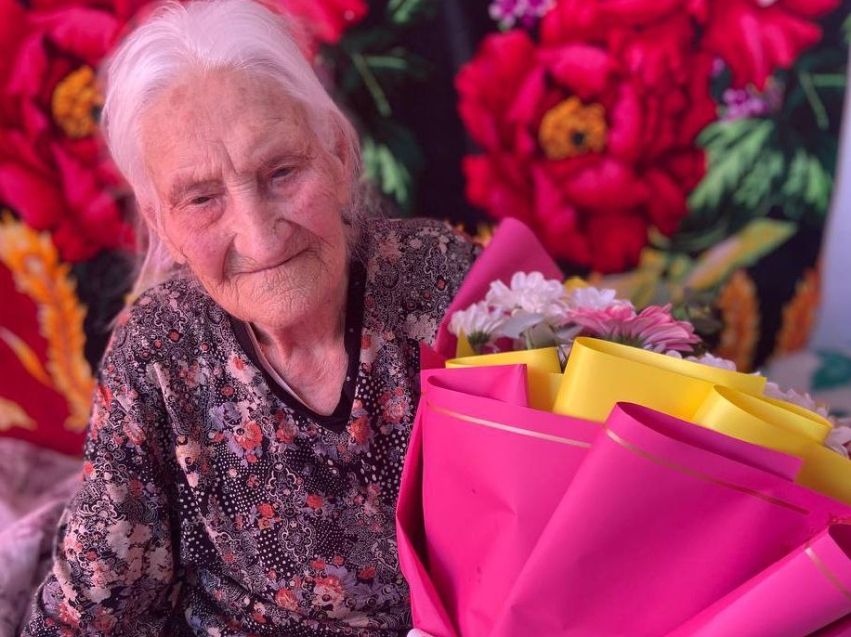 Труженица тыла отметила свой 102-ой день рождения