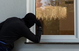 После ссоры с мужчиной у забайкалки пропала мебель