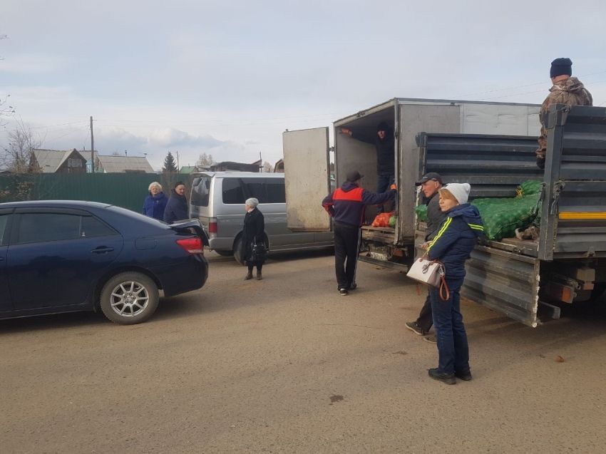 Почти 600 овощных наборов доставили пострадавшим от большой воды забайкальцам