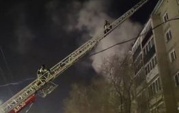 В Чите горела крыша пятиэтажки