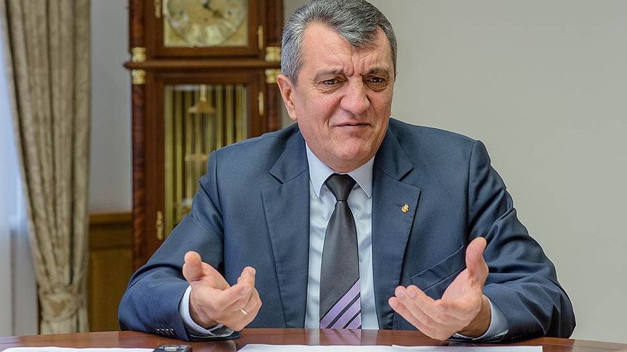 Полпред Меняйло лишился автомобиля после громкого заявления об АУЕ и «пинка» читинской мэрии