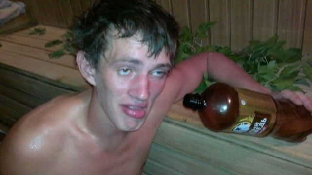 В краснокаменской бане у посетителя украли сумку с деньгами 