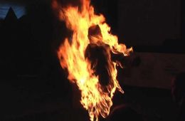 Забайкалка избила одного мужчину и обожгла другого
