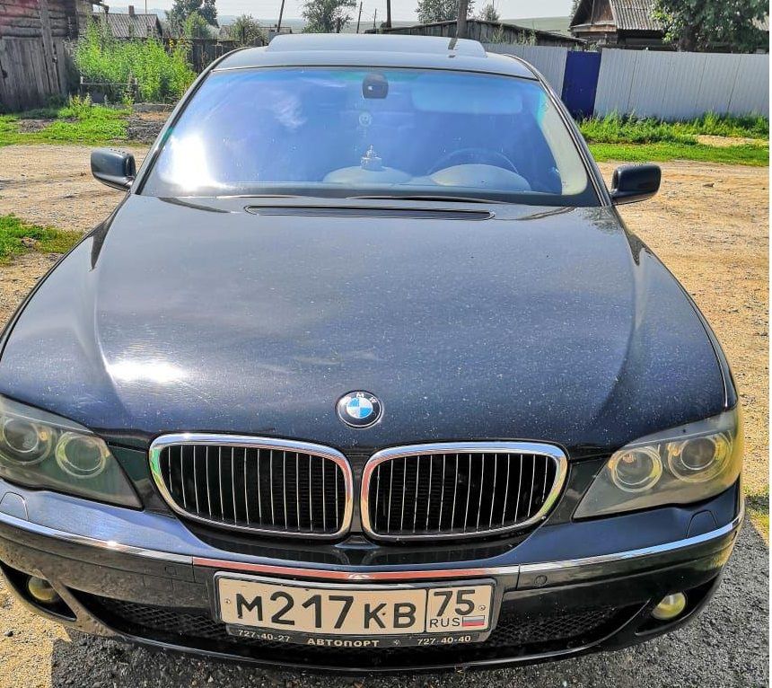 ​Легендарный BMW, в которой узбеков-педофилов вывезли на расстрел, продается для оплаты адвоката