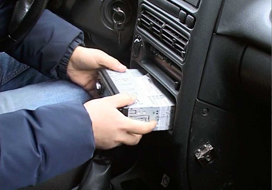 В Чите вор оставил свой телефон на месте кражи