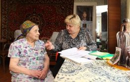 Соцработники навестили пенсионерку из Оловяннинского района после письма, опубликованного в «Вечорке»