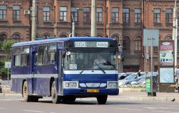 Пассажир из Смоленки пожаловался на переполненные автобусы