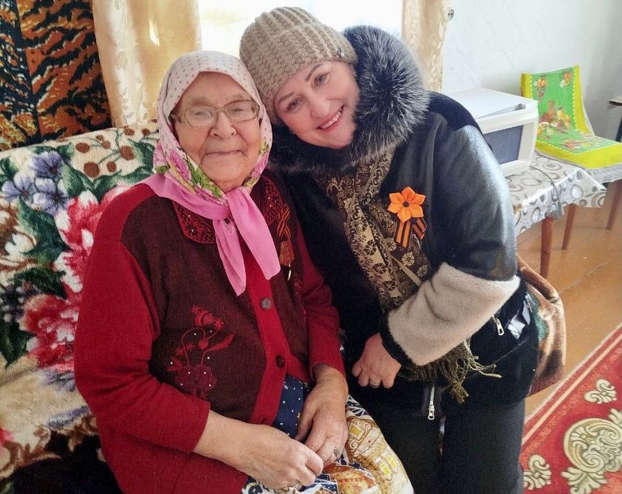 Юбилейные медали Победы вручили труженицам тыла