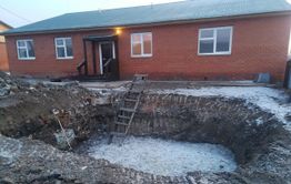Жителей аварийных бараков в Могзоне переселили в лес к волкам