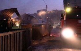 Следком заинтересовался гибелью двух мужчин при пожаре в Чите