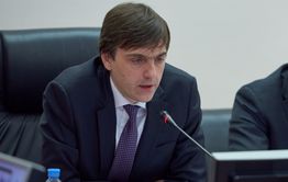 Российские школьники 1 сентября начнут учиться в традиционном формате