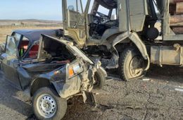 «Жигули» влетели в КамАЗ под Тыргетуем. Водитель легковушки погиб.