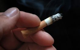 Пьяная забайкалка убила троих мужиков непотушенной сигаретой