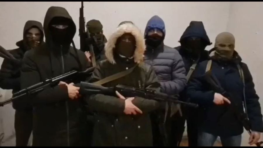 Бесконтрольная раздача оружия на Украине вылилась в создание пророссийского партизанского подполья