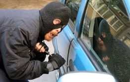 В кражах и разбое подозревают двоих забайкальцев