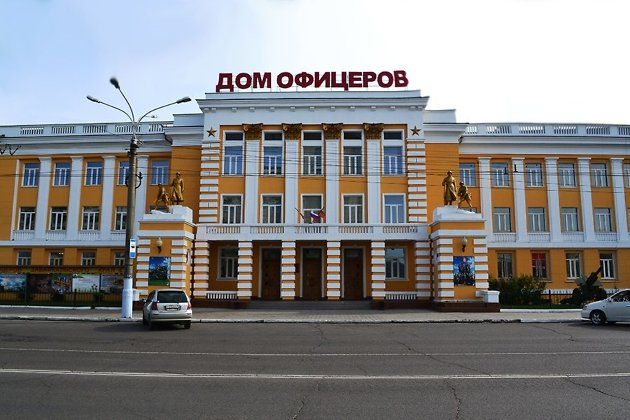 Матерящийся Дом офицеров