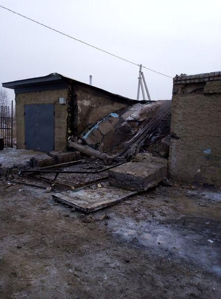 ​Гараж обрушился после пожара в Чите