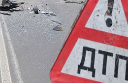 Поезд в Забайкалье врезался в машину, выехавшую на переезд