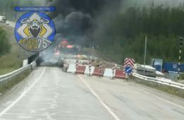Бензовоз и кран столкнулись на трассе «Амур»