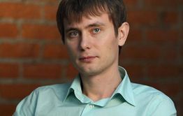 Сын Лазуткина вышел на связь
