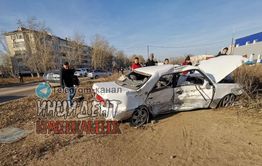 Иномарка перевернулась в Краснокаменске. Пострадавшего увезла скорая