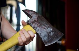 Жительница Хадакты убила свою дочь топором и совершила самоубийство 