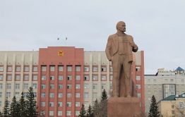 Снести памятники кровавому Ленину — из писем читателей
