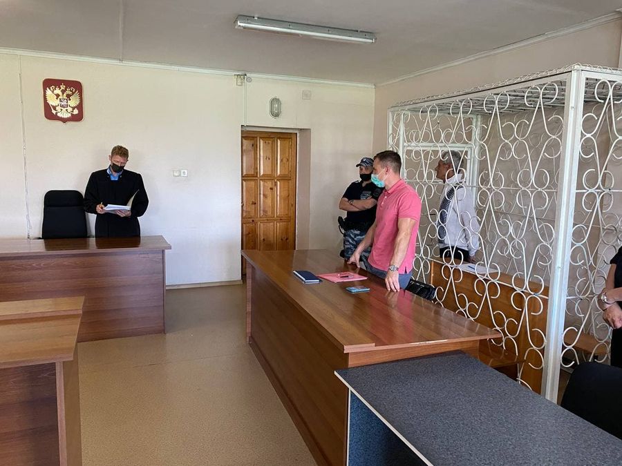 Суд арестовал обвиняемого в убийстве женщины и ранении мужчины в центре Читы