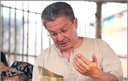 Экс-чиновник Эдуард Соломкин вернется с Сахалина без денег