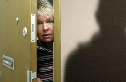 ​ Мошенница, вышедшая из тюрьмы несколько дней назад, обманула забайкальцев под видом соцработника