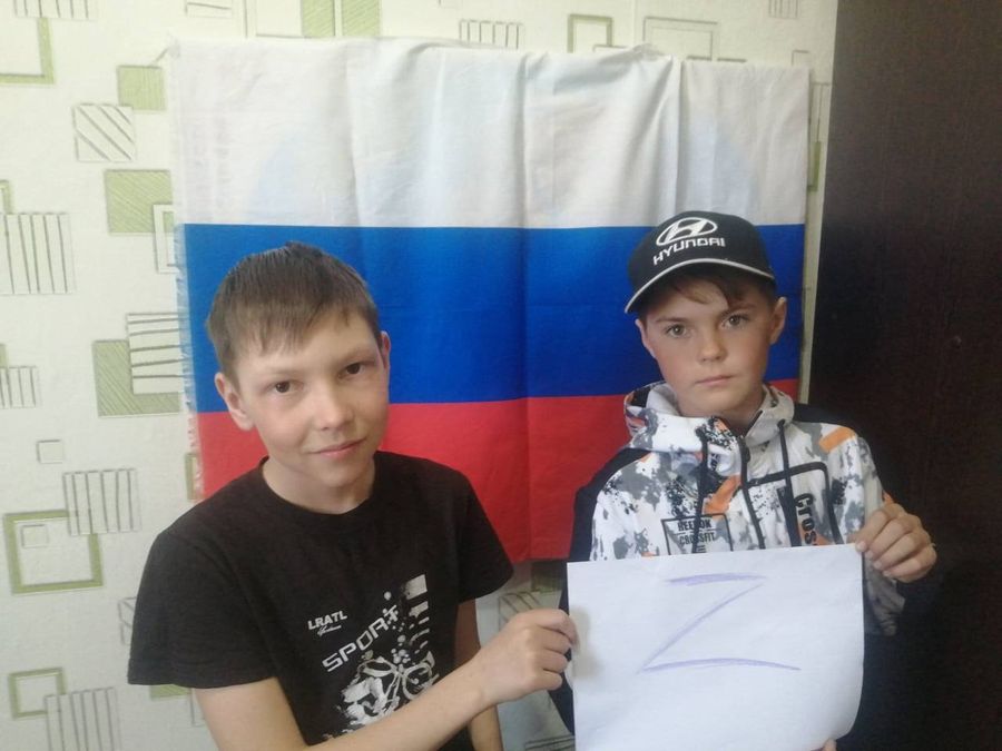 Забайкальские пятиклассники откладывали деньги с обедов, чтобы собрать посылку для российских военных