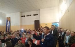 Бывший шахтер спросил Осипова про добычу золота на землях сельхозназначения