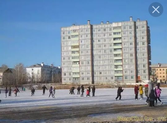 Тело пенсионерки нашли на детской площадке в Чите