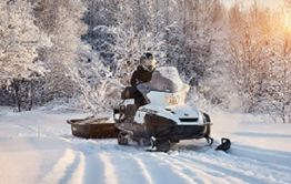Жители Магадана заправляют снегоходы АИ-92 за 60 рублей!  