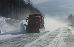 Снег затрудняет проезд на дорогах в пяти районах Забайкалья