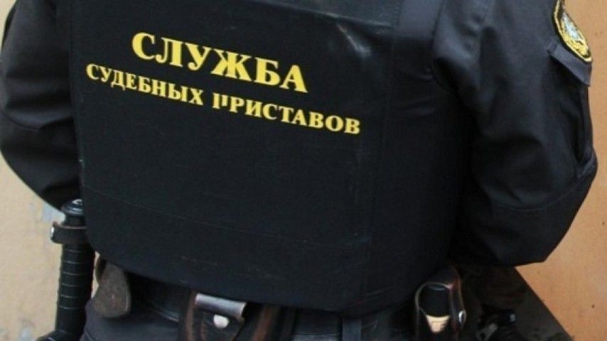 В Краснокаменске судья из Читы силой хочет забрать своего ребенка у бывшего супруга