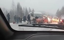Три автомобиля столкнулись на трассе Чита – Хабаровск. Один человек погиб