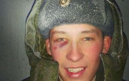 Тяжело в учении: Военнослужащий поставил фингал сослуживцу и похитил деньги с его карты