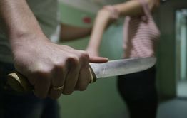 Житель Забайкалья зарезал свою сожительницу, а потом лег спать рядом с ней