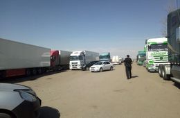 Застрявшие на границе в Забайкальске дальнобойщики написали обращение к Осипову