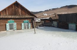 Губернатор Забайкалья осмотрел затопленные дома в селе Курлыч Чернышевского района. «Вечорка» была там в конце января 2022-го.