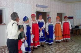 Жительница Петровск-Забайкальского района благодарит коллектив «Балягинские узоры» за благотворительные концерты