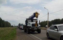 Проезд по затопленной трассе Сибирь перед Тулуном открыли (видео)